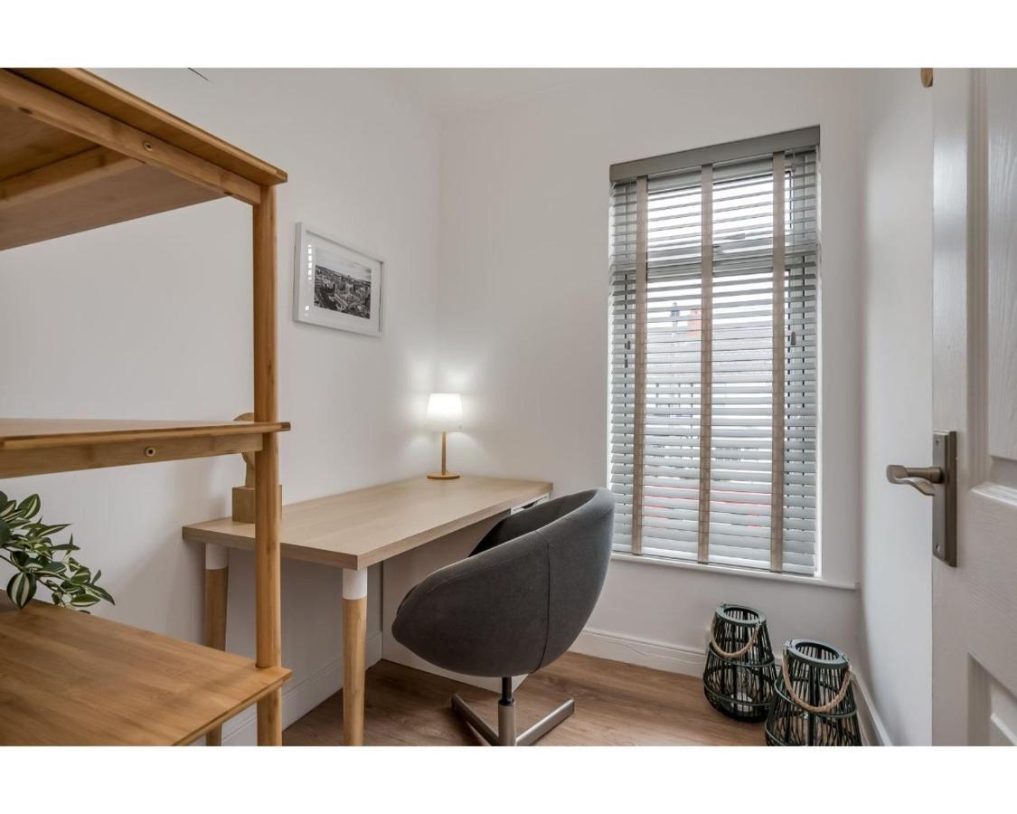 Central Belfast Apartments Belfast Work-Rest-Play R&R Eksteriør billede